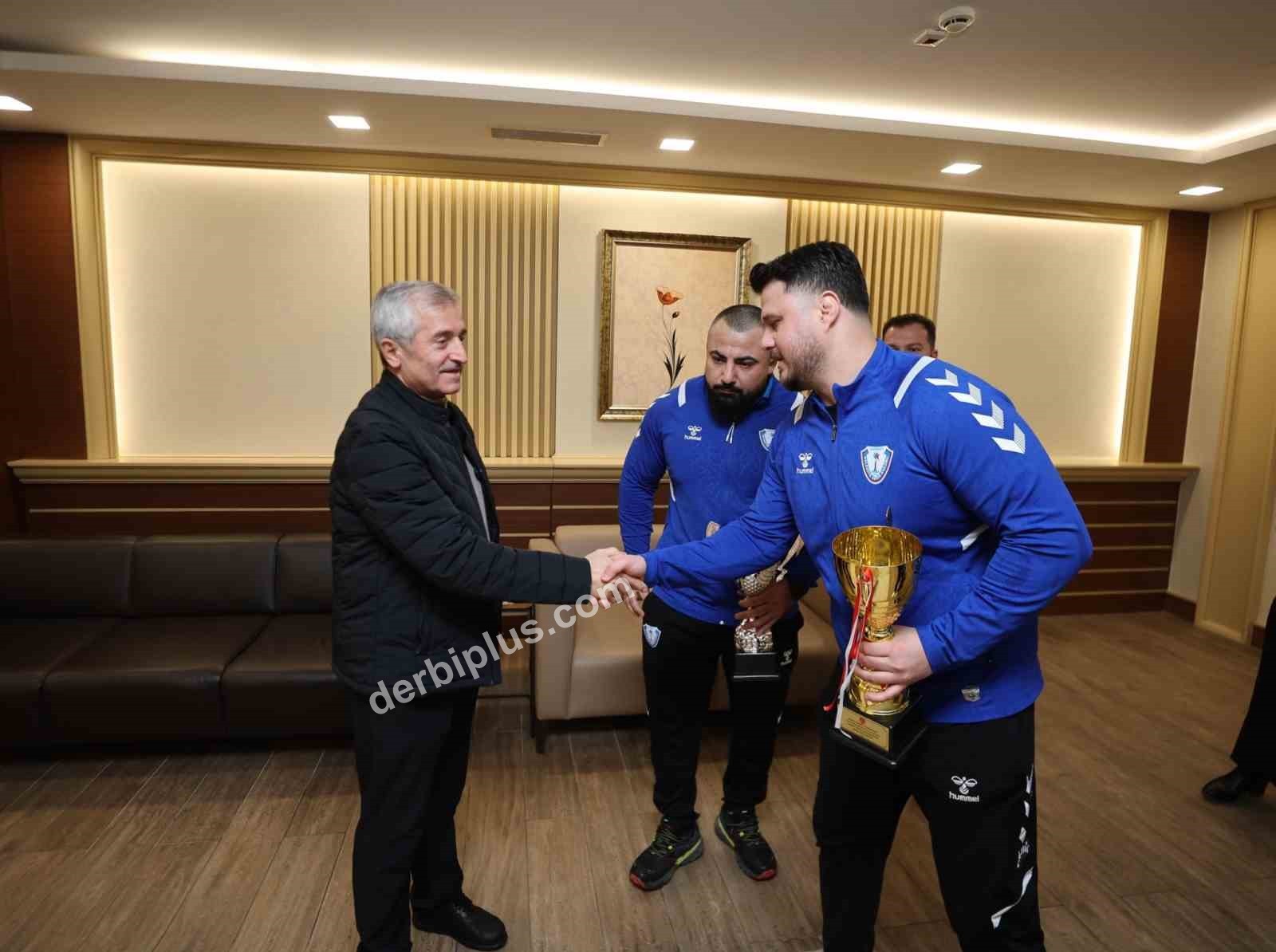 ŞAHİNBEY BELEDİYESİ’NİN SPORA VE GENÇLİĞE YÖNELİK YATIRIMLARI MEYVELERİNİ VERMEYE DEVAM EDİYOR.