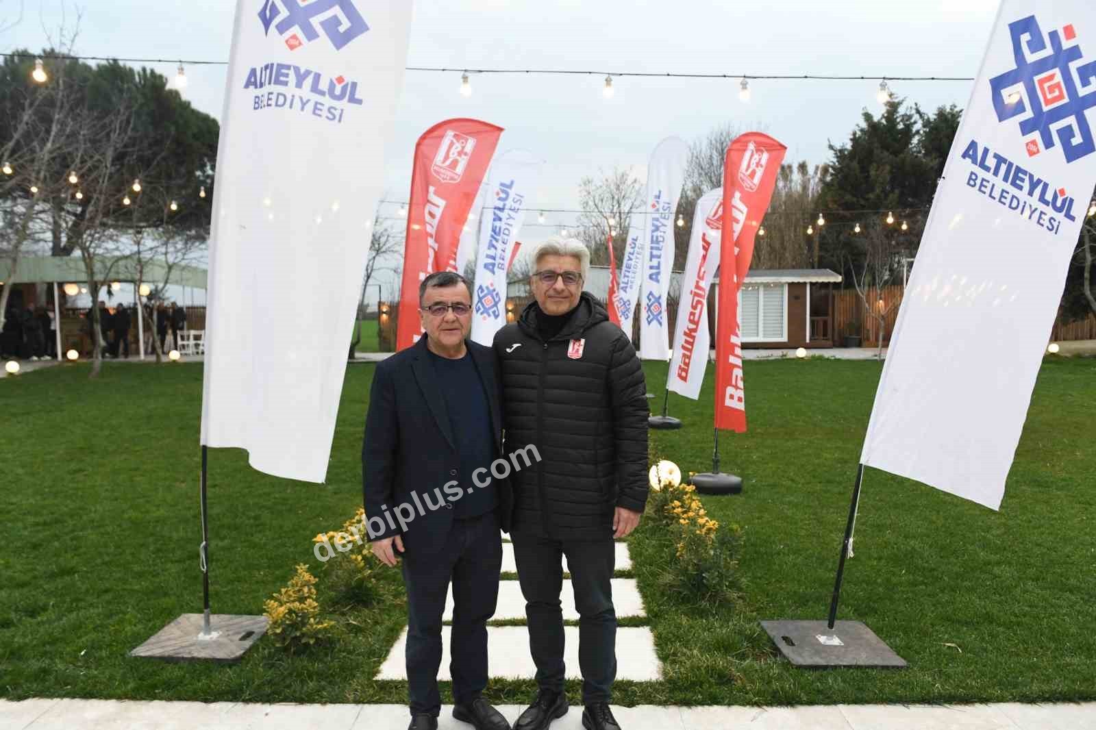 ALTIEYLÜL BELEDİYESİ BALIKESİRSPOR'UN YANINDA