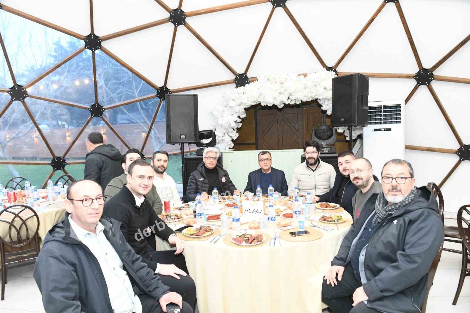 ALTIEYLÜL BELEDİYESİ BALIKESİRSPOR'UN YANINDA