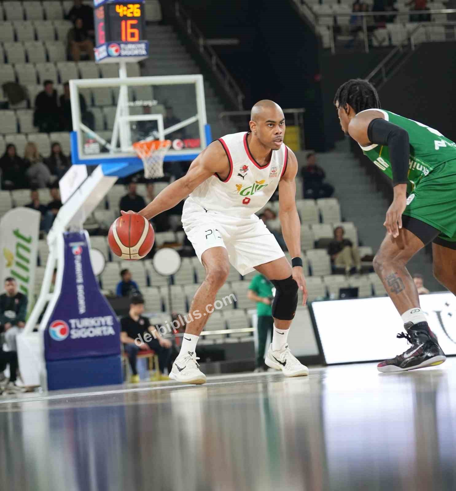 TÜRKİYE SİGORTA BASKETBOL SÜPER LİGİ’NİN 19. HAFTA MAÇINDA MANİSA BASKET, EVİNDE KONUK ETTİĞİ BURSASPOR’U 94-76 MAĞLUP ETTİ.