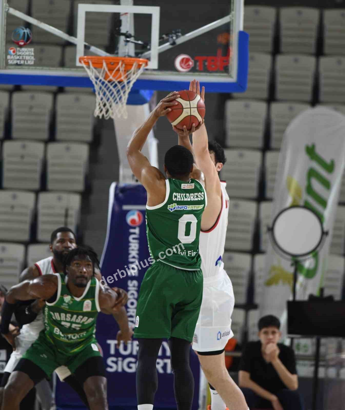 TÜRKİYE SİGORTA BASKETBOL SÜPER LİGİ’NİN 19. HAFTA MAÇINDA MANİSA BASKET, EVİNDE KONUK ETTİĞİ BURSASPOR’U 94-76 MAĞLUP ETTİ.