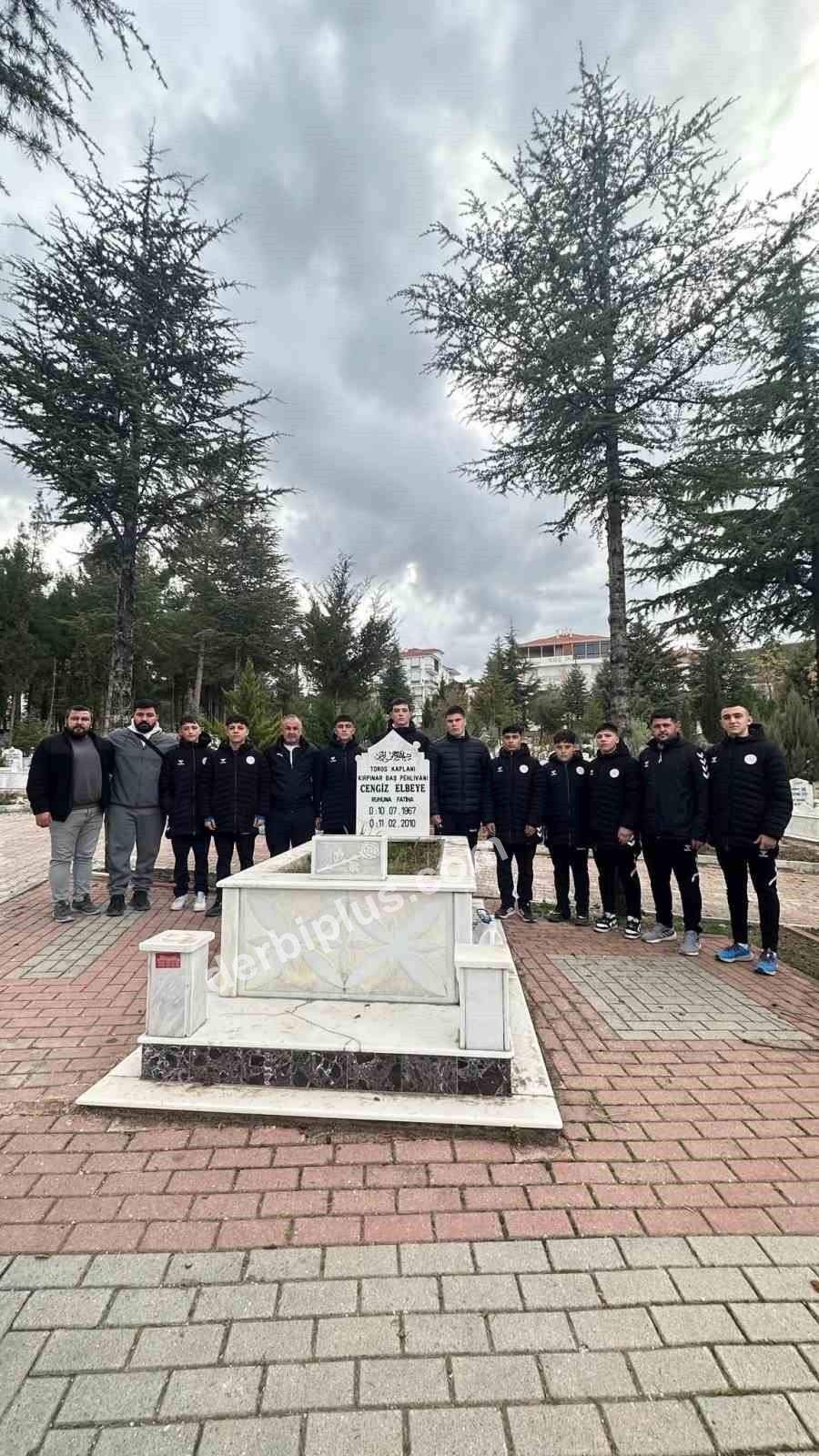 TÜRK GÜREŞİNİN EFSANEVİ İSİMLERİNDEN 'TOROS KAPLANI' LAKAPLI KIRKPINAR BAŞPEHLİVANI CENGİZ ELBEYE, ÖLÜMÜNÜN 16. YILINDA ANILDI.