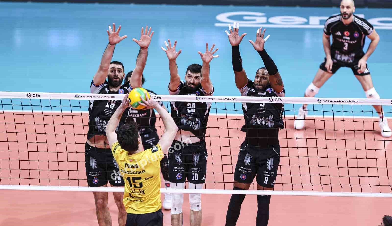 CEV Şampiyonlar Ligi: Halkbank: 2 - Bogdanka LUK Lublin: 3
