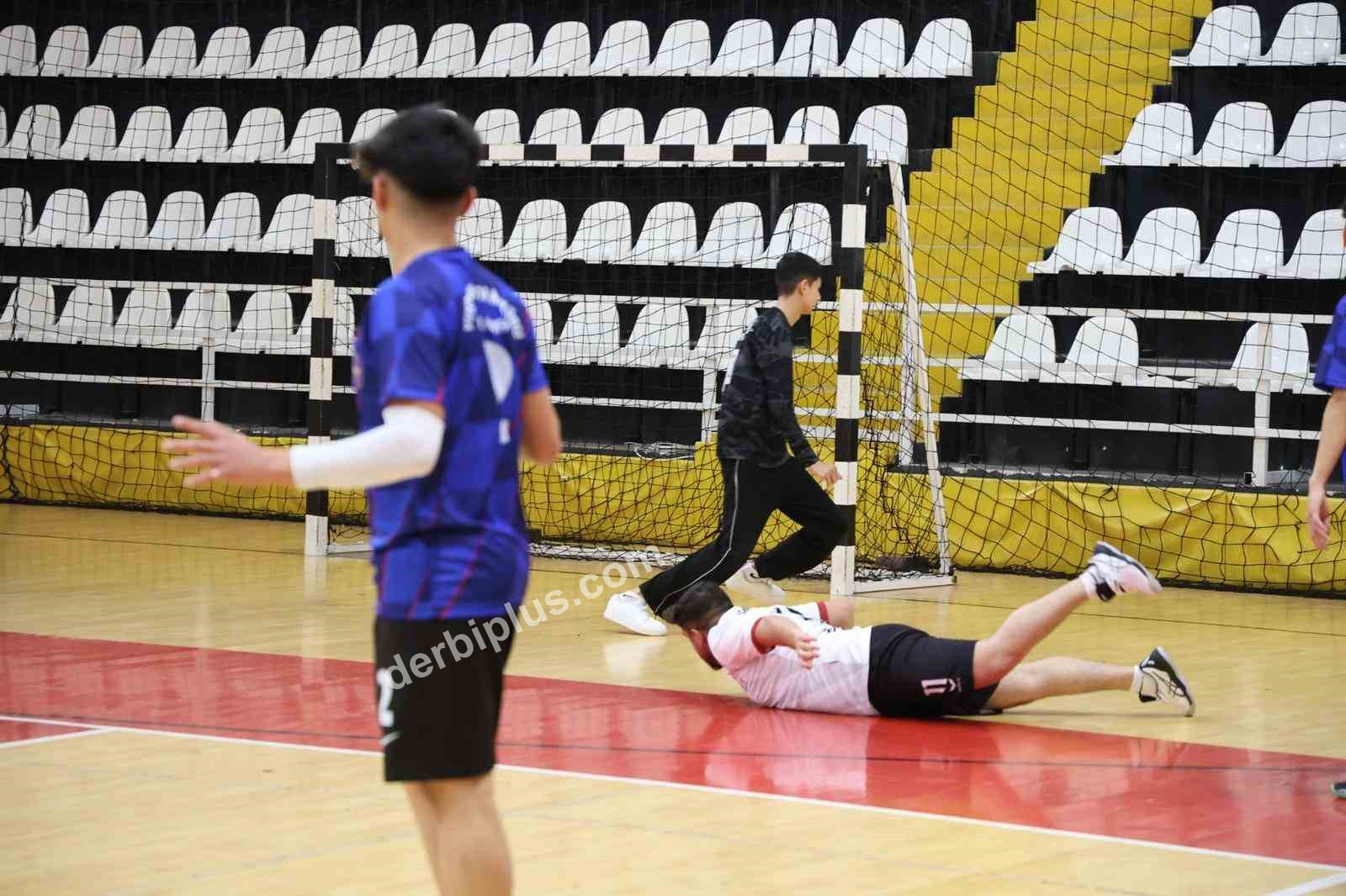 Elazığ GSK hentbol takımı 7’de 7 yaptı