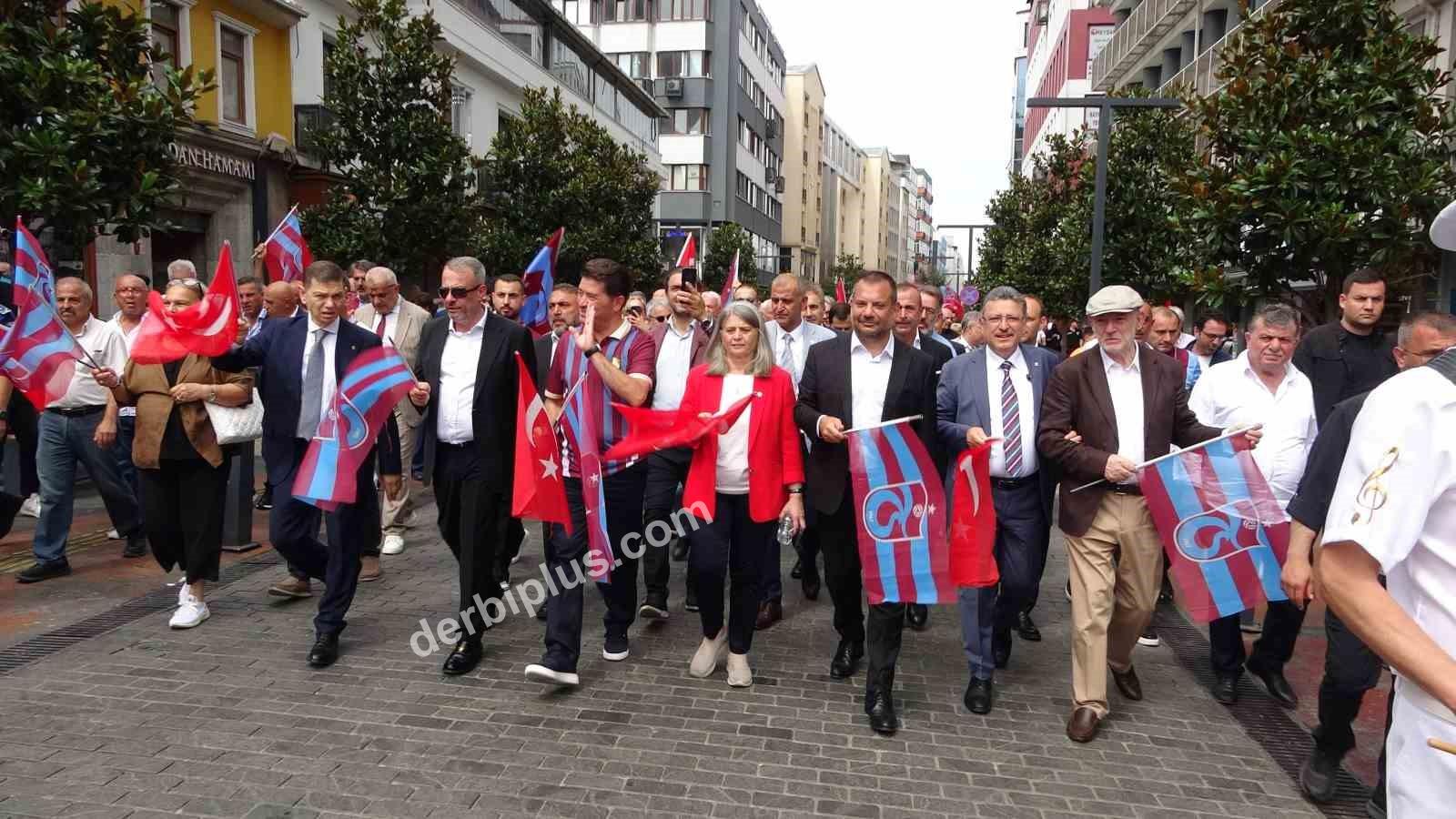 Ertuğrul Doğan: "Bizim taşıdığımız Trabzonspor’un şerefli armasıdır"