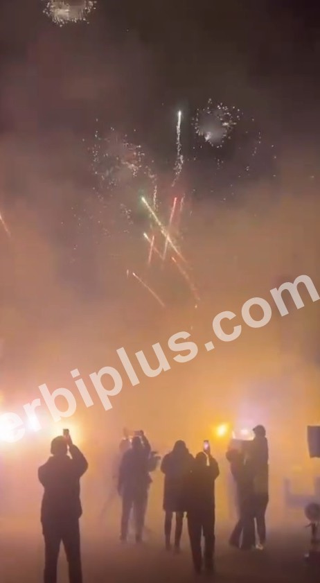 TRENDYOL SÜPER LİG’İN 24’ÜNCÜ HAFTASINDA DEPLASMANDA ANTALYASPOR İLE KARŞILAŞACAK FENERBAHÇE, ANTALYA’DA TARAFTARLAR TARAFINDAN MEŞALELER İLE KARŞILANDI.