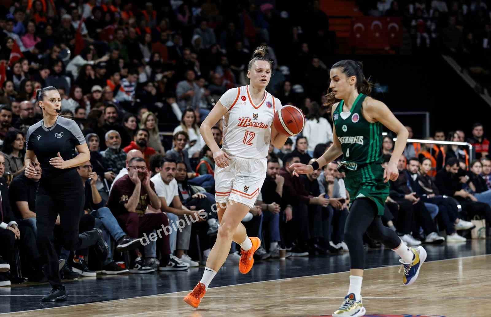 FIBA KADINLAR AVRUPA KUPASI ÇEYREK FİNAL RÖVANŞ MAÇINDA ÇİMSA ÇBK MERSİN, YUNANİSTAN'IN PANATHİNAİKOS TAKIMINI 71-57 YENDİ.