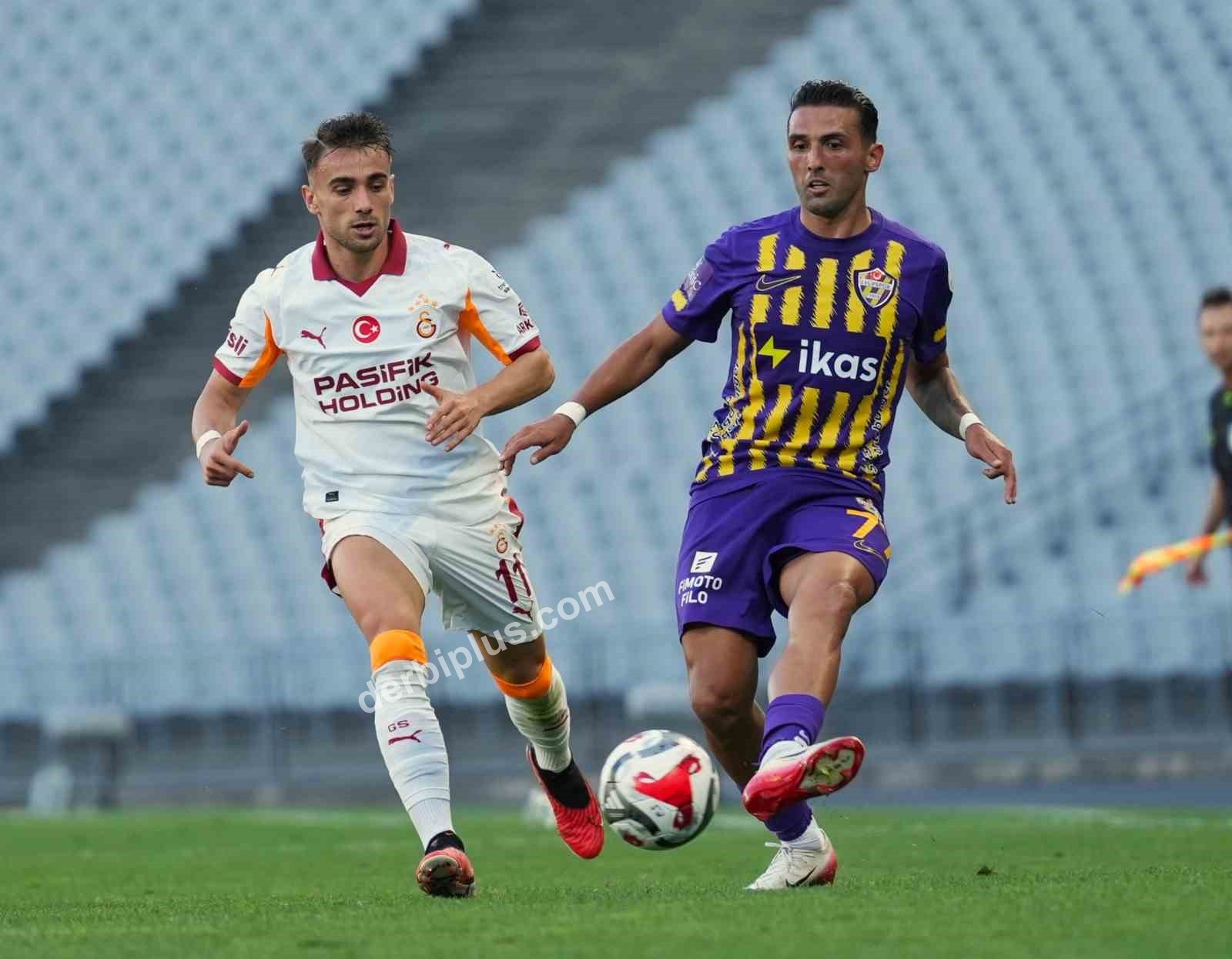 GALATASARAY, TRENDYOL SÜPER LİG'İN 22. HAFTASINDA EVİNDE OYNAYACAĞI EYÜPSPOR İLE LİGDE 4. KEZ KARŞI KARŞIYA GELECEK.