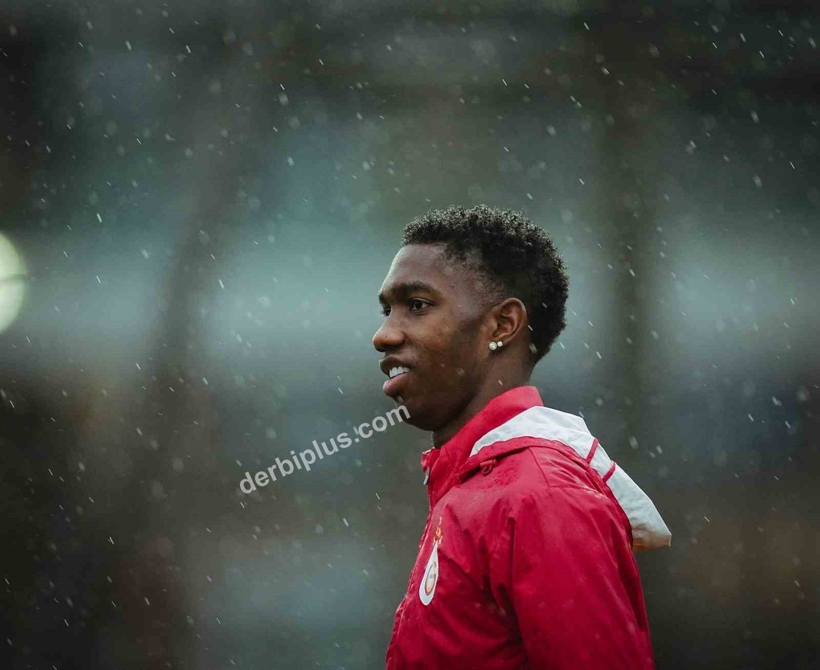 GALATASARAY, TRENDYOL SÜPER LİG’İN 20. HAFTASINDA KAYSERİSPOR İLE YARIN EVİNDE OYNAYACAĞI MAÇIN HAZIRLIKLARINI YAPTIĞI ANTRENMANLA TAMAMLADI.