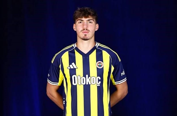 Galatasaray'da Transfer Hareketliliği: Yusuf Akçiçek Yuvaya Dönüyor mu?