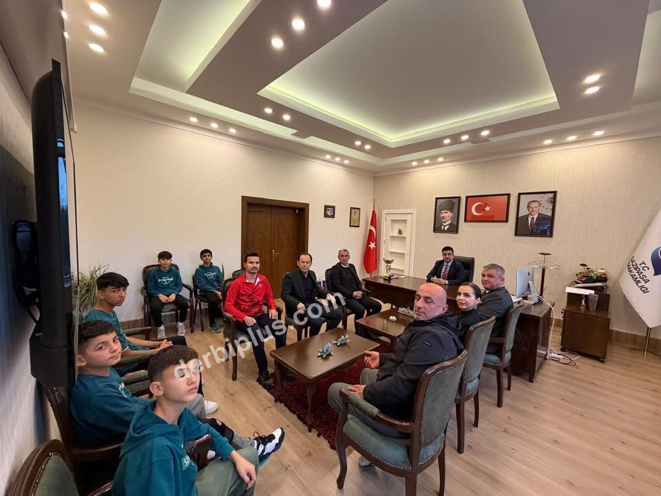 BADMİNTON TAKIMI ANTALYA ŞAMPİYONU OLDU