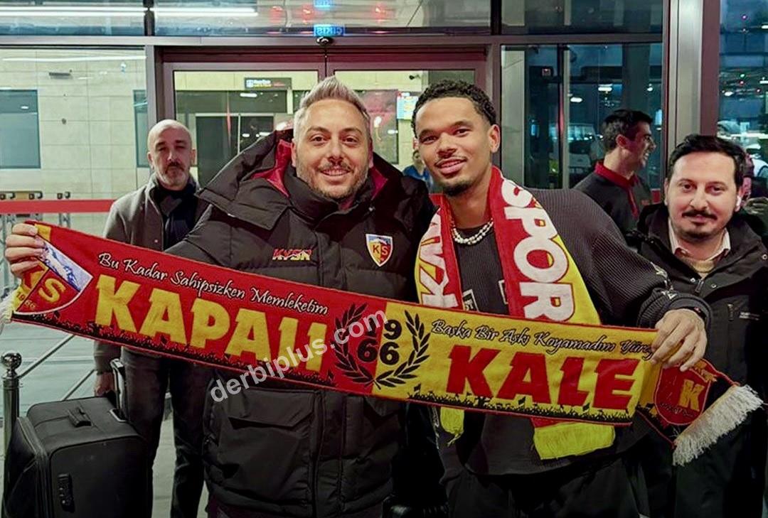 SÜPER LİG'DE MÜCADELE EDEN KAYSERİSPOR’UN DIŞ TRANSFERDE ANLAŞTIĞI İNGİLİZ FUTBOLCU KATONGO, KAYSERİ’YE GELDİ.