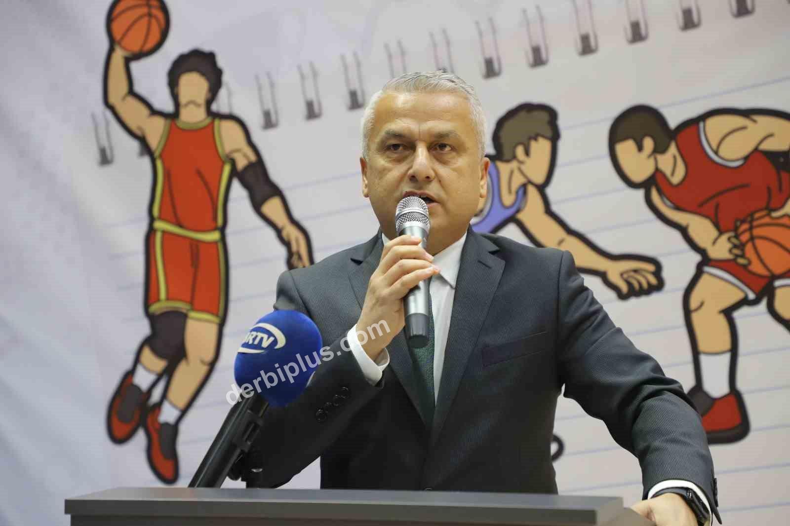 KARABÜK’TE 2025-2026 EĞİTİM ÖĞRETİM YILI OKUL SPORLARI FAALİYET PROGRAMI KAPSAMINDA DÜZENLENEN GENÇLER BASKETBOL GRUP MÜSABAKALARI, AÇILIŞ SEREMONİSİYLE BAŞLADI