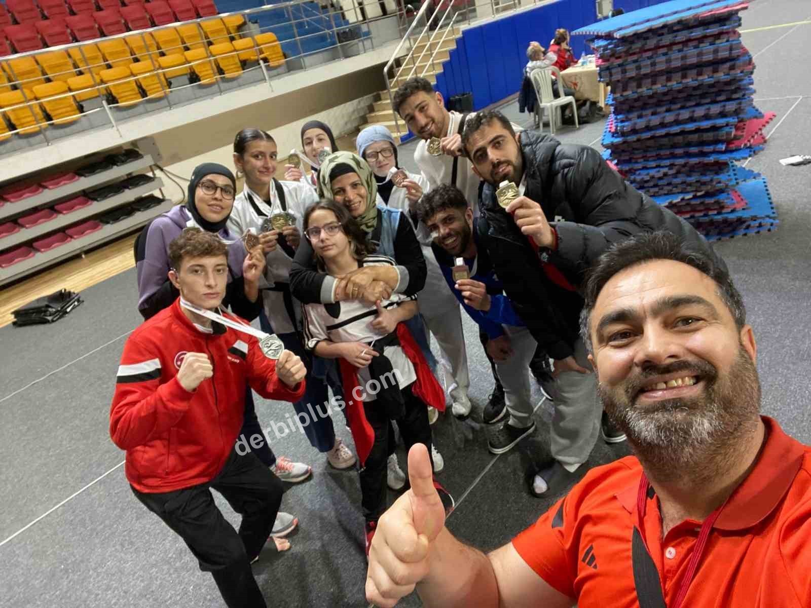İŞİTME ENGELLİER TÜRKİYE TAEKWONDO ŞAMPİYONASI'NDA KAYSERİ TAKIMI, İLK KEZ KULÜP DÜZEYİNDE ŞAMPİYONLUK ELDE ETTİ.