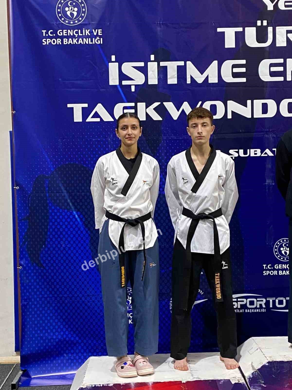 İŞİTME ENGELLİER TÜRKİYE TAEKWONDO ŞAMPİYONASI'NDA KAYSERİ TAKIMI, İLK KEZ KULÜP DÜZEYİNDE ŞAMPİYONLUK ELDE ETTİ.