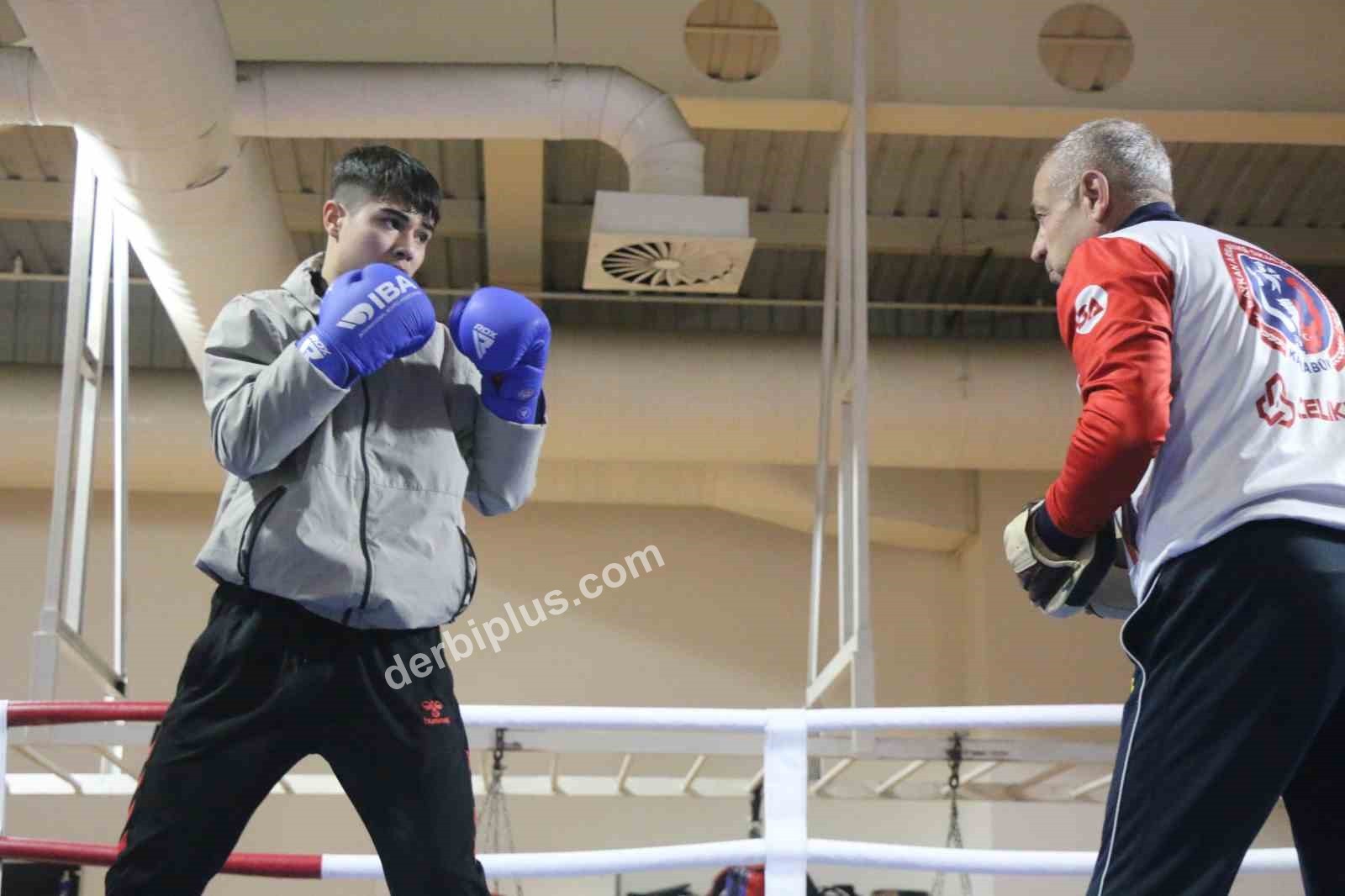 EFE SELİM YAVUZ OLİMPİYAT HEDEFİ İLE İLGİLİ OLARAK DA "ÖNCE OLİMPİYATLARA KOTA KAZANMAK VE OLİMPİYATLARDA ŞAMPİYONLUK YAŞAMAK. BEŞ YILLIK EMEK SONUCU OLİMPİYATLARA KAMP DAVETİ ALDIĞIM İÇİN ÇOK MUTLUYUM" DİYE KONUŞTU.