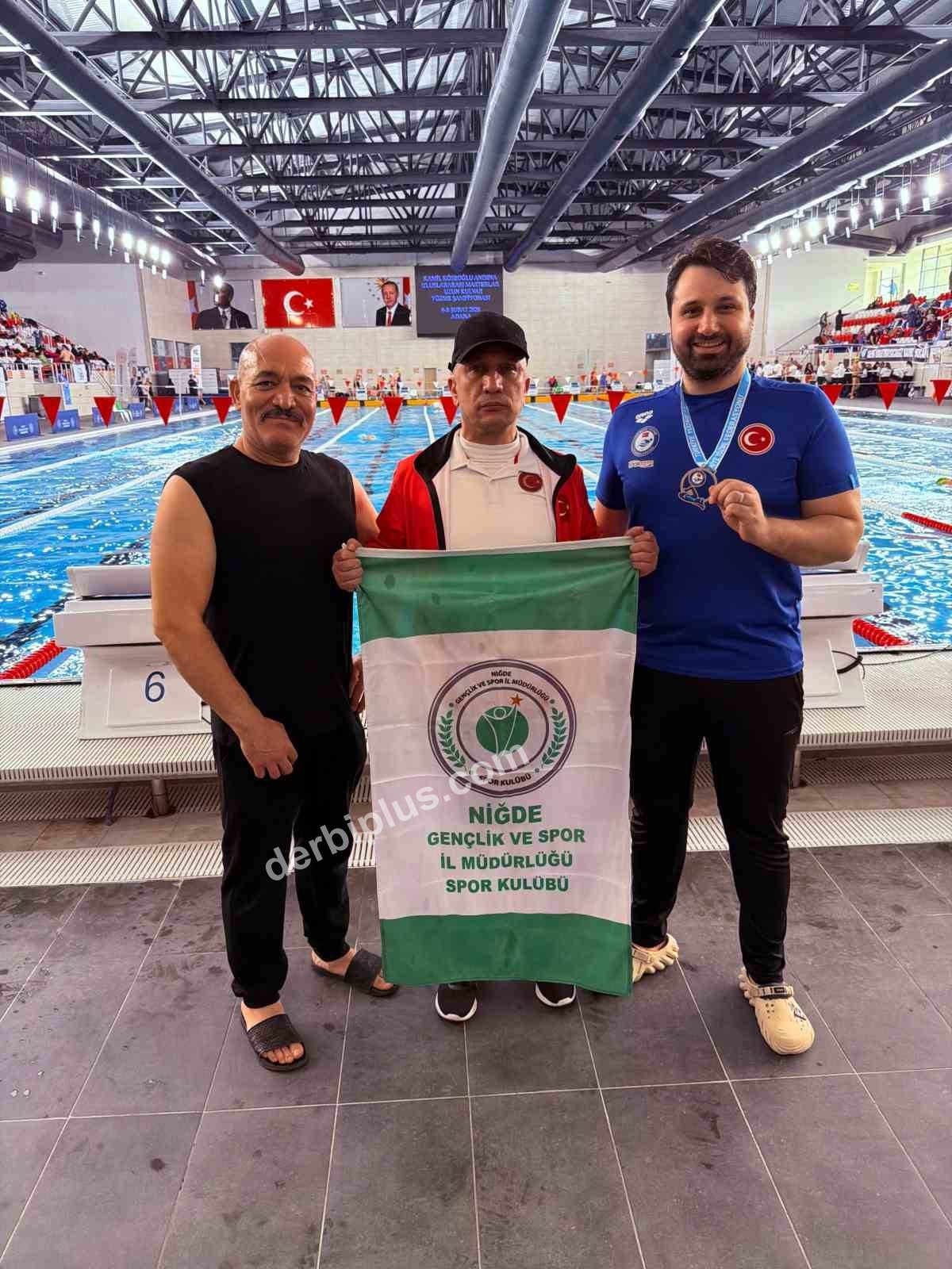 ADANA YÜREĞİR OLİMPİK YÜZME HAVUZU’NDA DÜZENLENEN ULUSLARARASI MASTERLAR TÜRKİYE YÜZME ŞAMPİYONASI’NDA NİĞDE GENÇLİK VE SPOR İL MÜDÜRLÜĞÜ SPOR KULÜBÜ SPORCULARI ELDE ETTİKLERİ DERECELERLE ÖNEMLİ BİR BAŞARIYA İMZA ATTI.