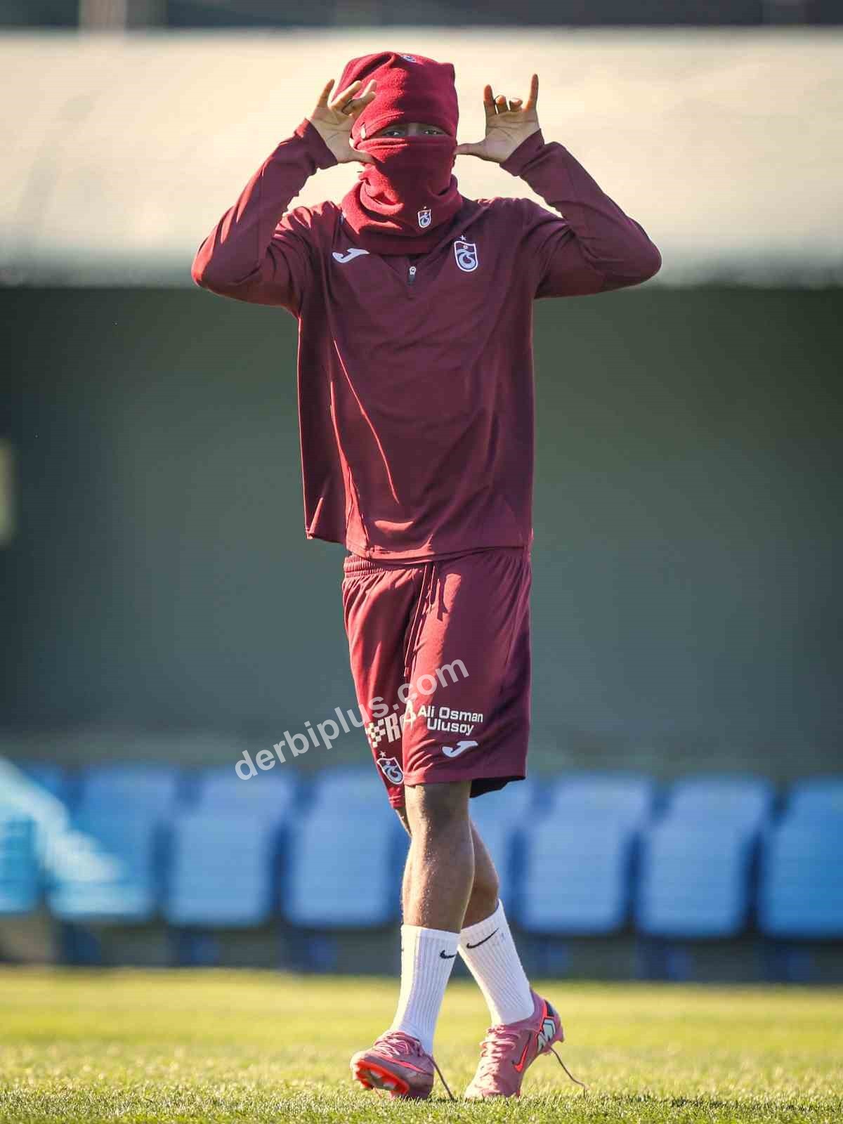 TRABZONSPOR, TRENDYOL SÜPER LİG 22. HAFTASINDA SAHASINDA OYNAYACAĞI FENERBAHÇE MAÇININ HAZIRLIKLARINI BUGÜN YAPTIĞI ANTRENMANLA SÜRDÜRDÜ.