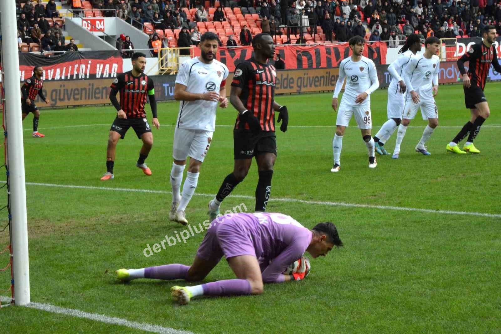 TRENDYOL 1. LİG’İN 29. HAFTASINDA ÇORUM FK’NİN EVİNDE KONUK ETTİĞİ HATAYSPOR’U 3-1 MAĞLUP ETTİ.