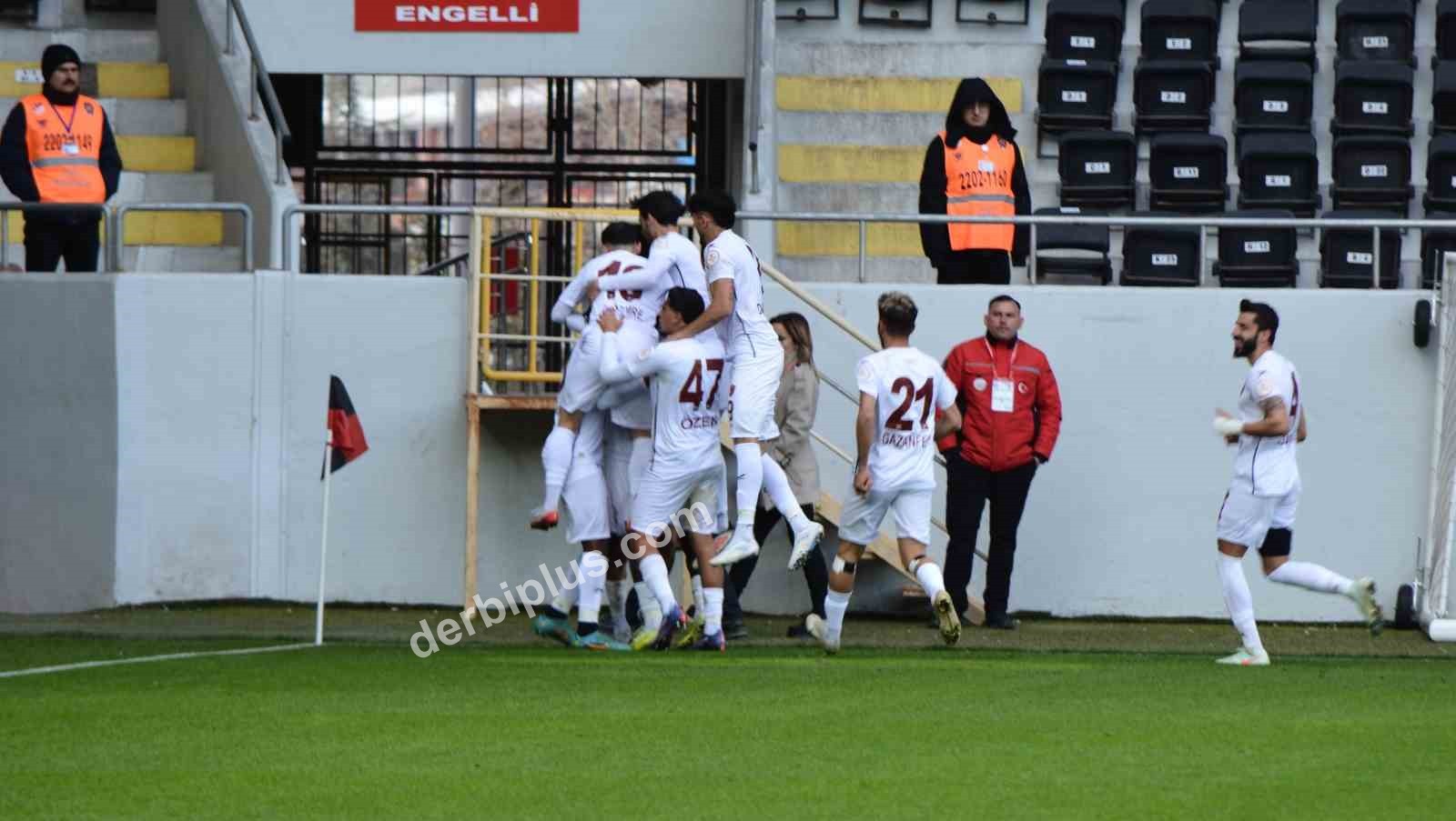 TRENDYOL 1. LİG’İN 29. HAFTASINDA ÇORUM FK’NİN EVİNDE KONUK ETTİĞİ HATAYSPOR’U 3-1 MAĞLUP ETTİ.