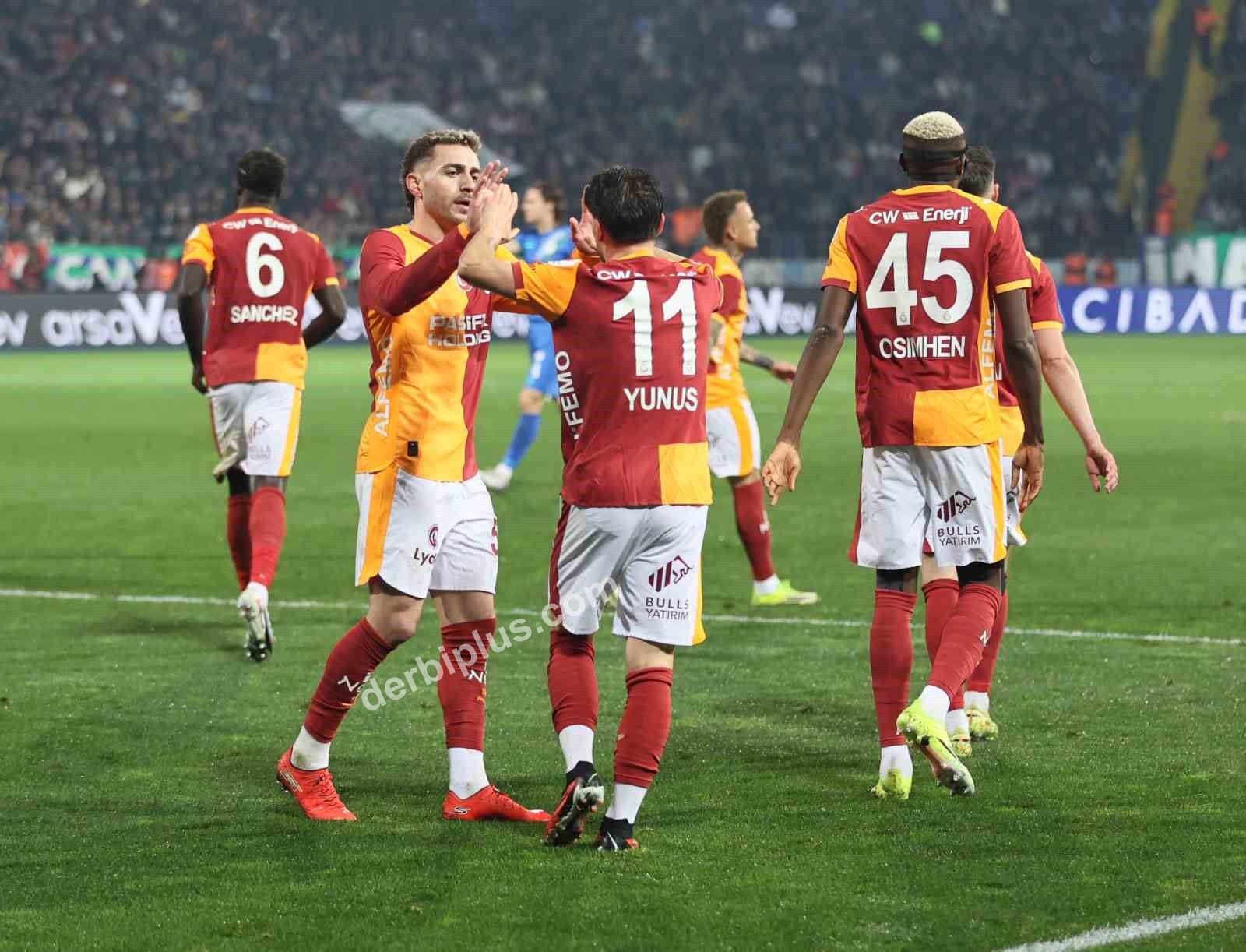 TRENDYOL SÜPER LİG'İN 21. HAFTASINDA ÇAYKUR RİZESPOR, SAHASINDA KARŞILAŞTIĞI GALATASARAY'A 3-0 MAĞLUP OLDU.