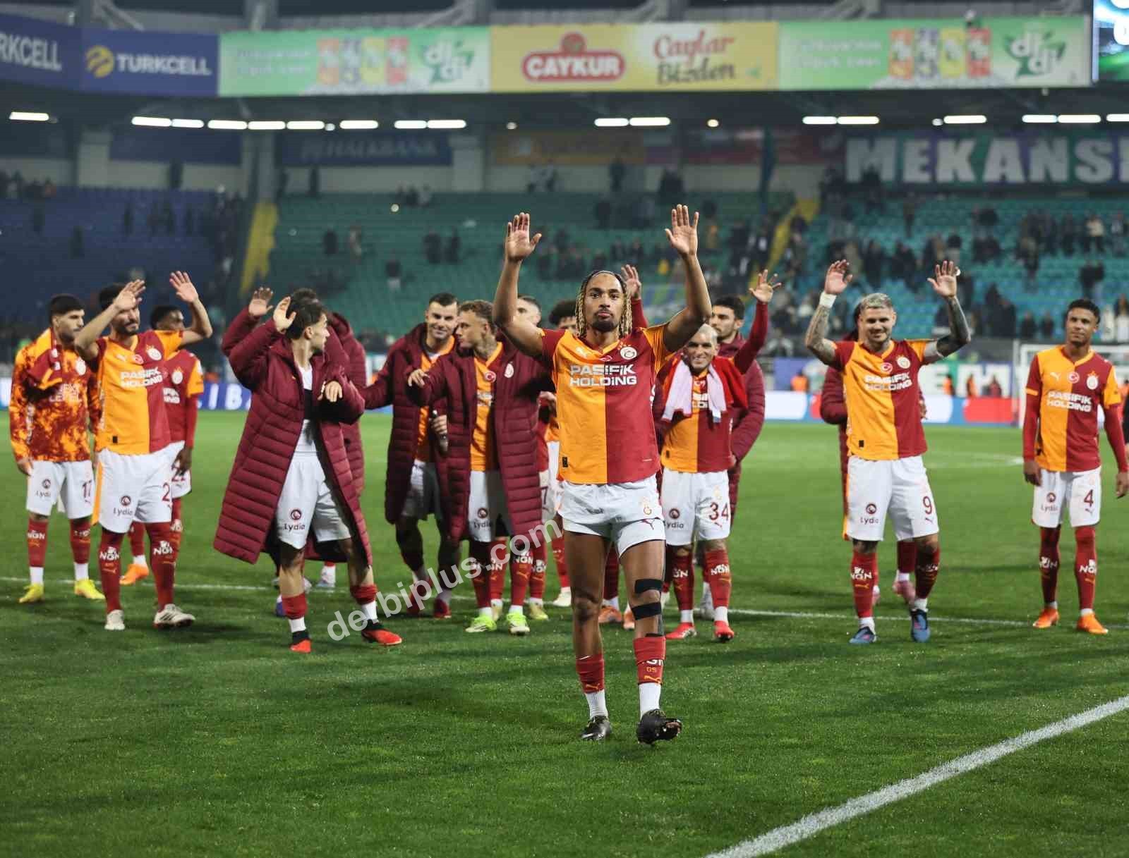 TRENDYOL SÜPER LİG'İN 21. HAFTASINDA ÇAYKUR RİZESPOR, SAHASINDA KARŞILAŞTIĞI GALATASARAY'A 3-0 MAĞLUP OLDU.
