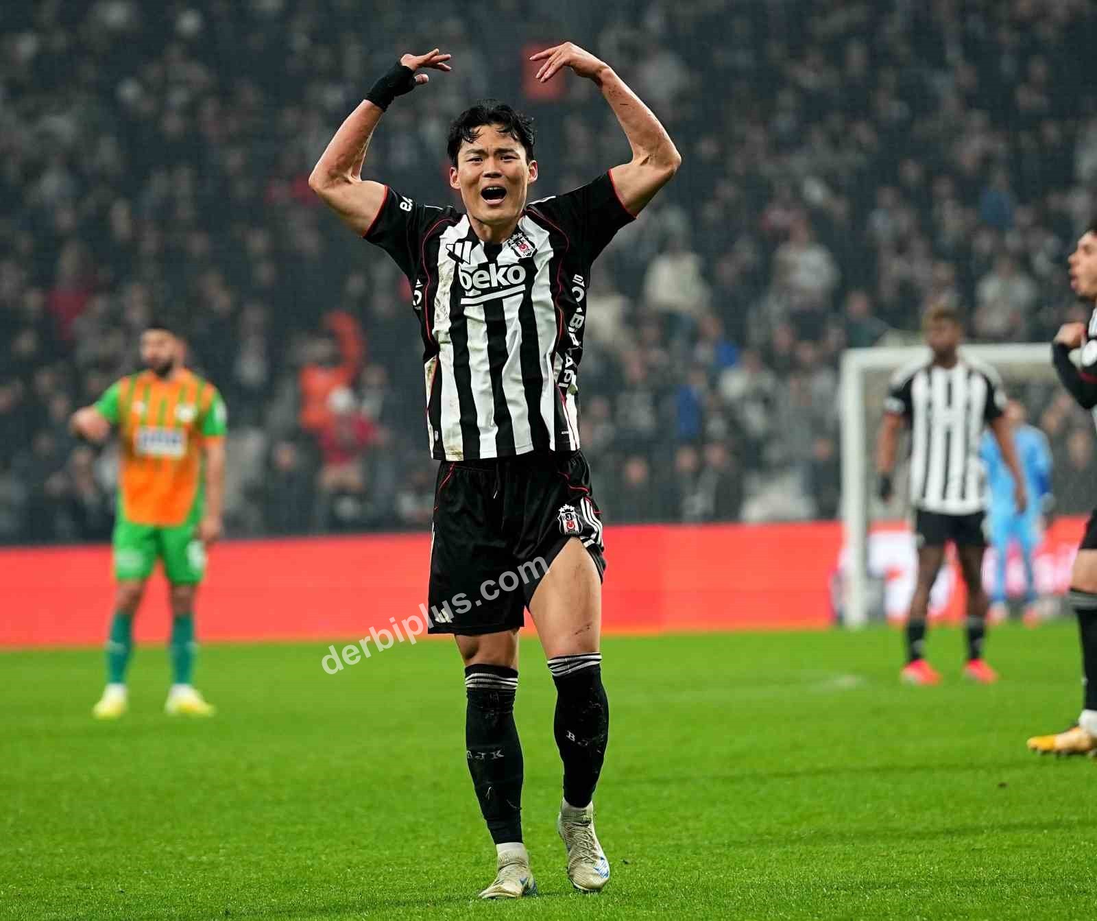 TRENDYOL SÜPER LİG’İN 21. HAFTASINDA BEŞİKTAŞ, KONUK ETTİĞİ CORENDON ALANYASPOR İLE 2-2 BERABERE KALDI.