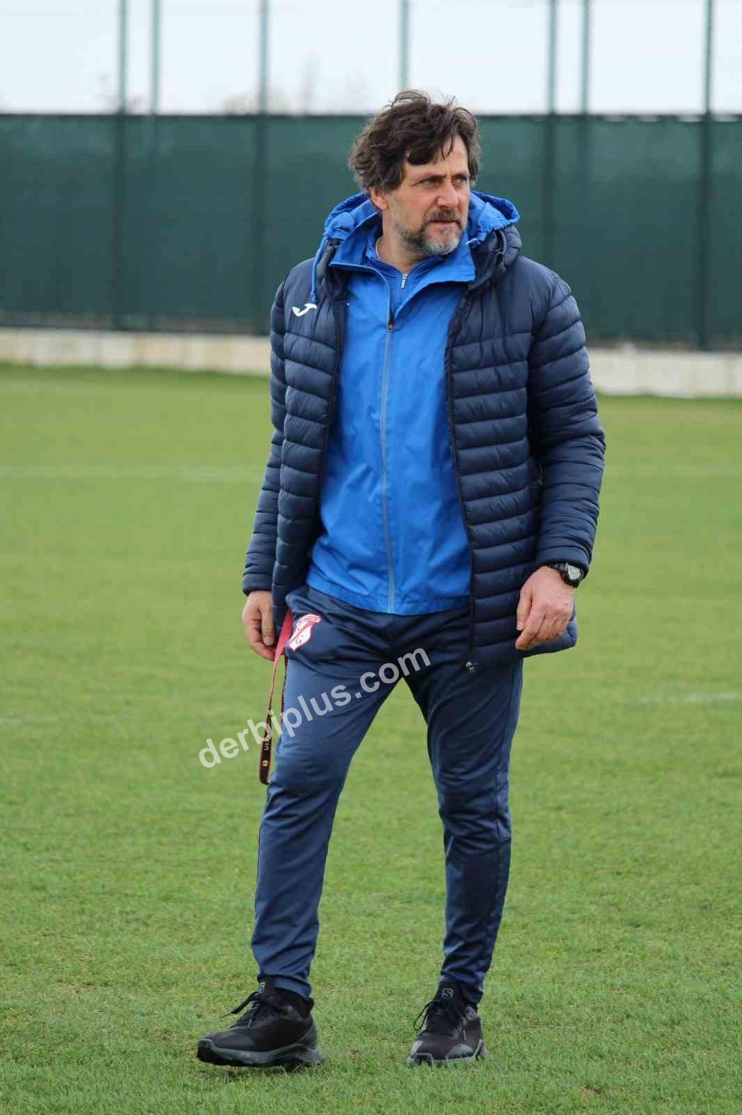 KIRMIZI-BEYAZLI EKİP, ŞAMPİYONLUK HEDEFİ DOĞRULTUSUNDA YOLUNA NAMAĞLUP DEVAM EDERKEN, TEKNİK DİREKTÖRÜ TURGAY KARSLI İLE SEZON BAŞINDA ORTAYA KOYDUĞU PLANLAMANIN KARŞILIĞINI SAHADA ALIYOR.