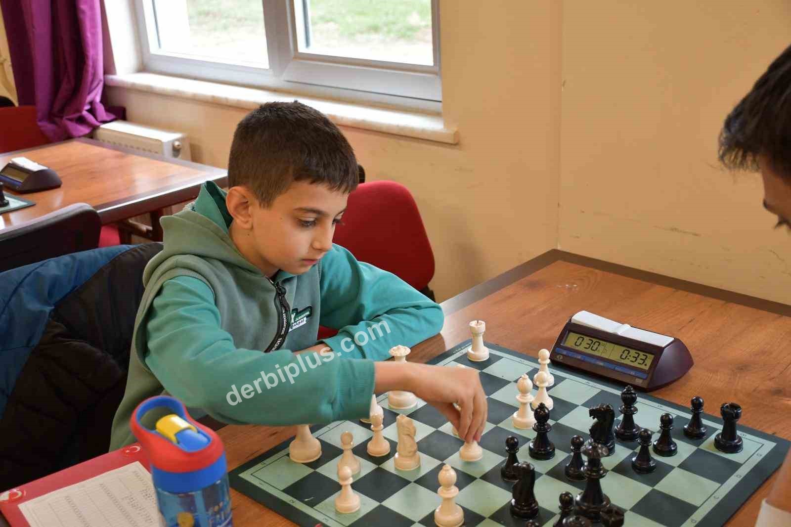 AFYONKARAHİSAR GENÇLİK VE SPOR İL MÜDÜRLÜĞÜ KOORDİNESİNDE DÜZENLENEN 'YARIYIL SATRANÇ MÜSABAKALARI' ÇİĞİLTEPE SPOR SALONU’NDA OYNANAN KARŞILAŞMALARIN ARDINDAN SONA ERDİ.