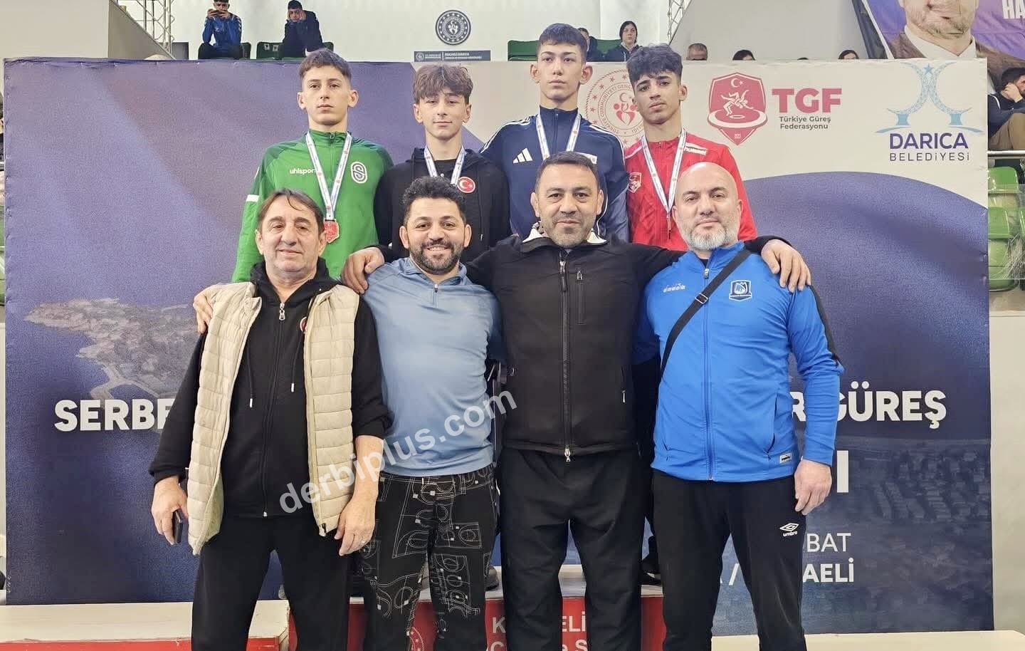 YUNUSEMRE BELEDİYESPOR’UN BAŞARILI GÜREŞÇİSİ CİVAN YALÇIN, KOCAELİ’NİN DARICA İLÇESİNDE DÜZENLENEN U17 GREKOROMEN GÜREŞ TÜRKİYE ŞAMPİYONASI’NDA 55 KİLODA BRONZ MADALYA KAZANARAK MANİSA’NIN GURURU OLDU.